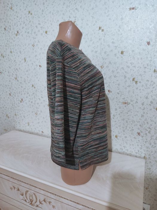 Продам блузку кофту женскую р S/M новая  весна -осень