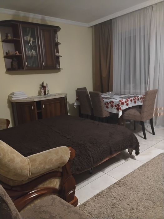 Продам квартиру біля санаторію Сонячне Закарпаття с. ПОЛЯНА 117 м.кв