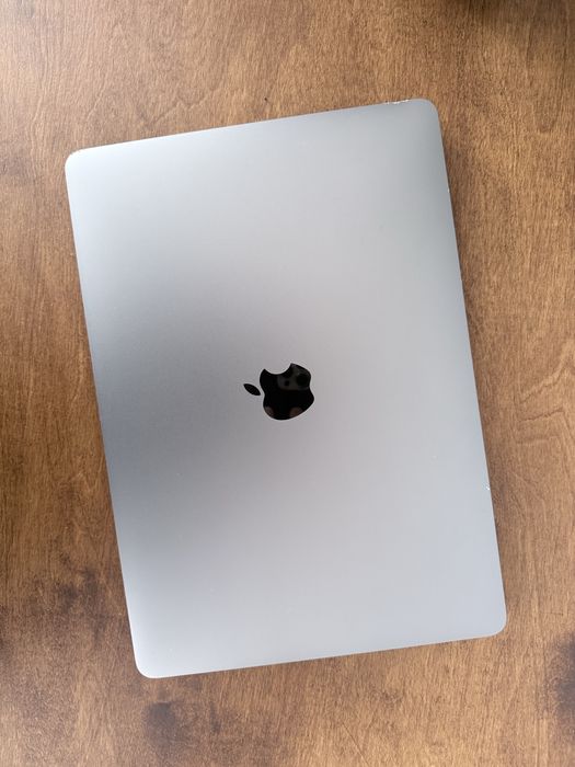 Macbook pro m2 98 циклів