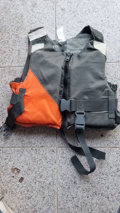 Colete salva vidas criança