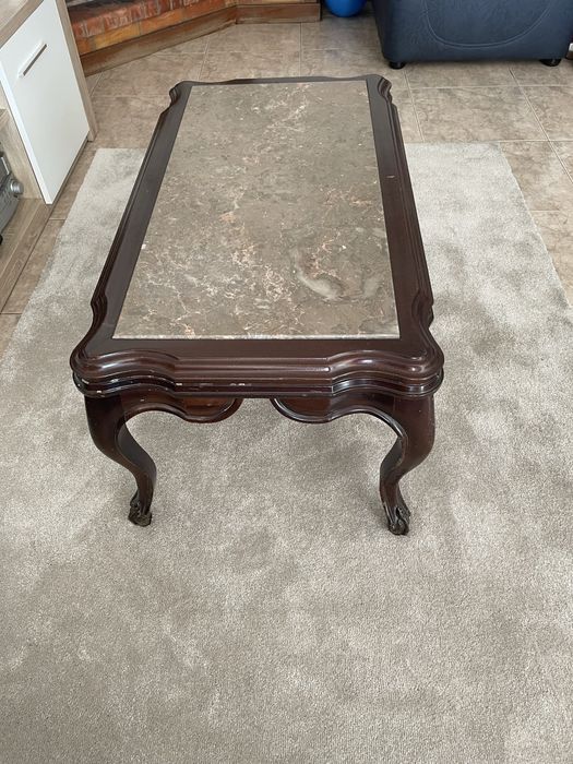 Mesa de centro de mármore