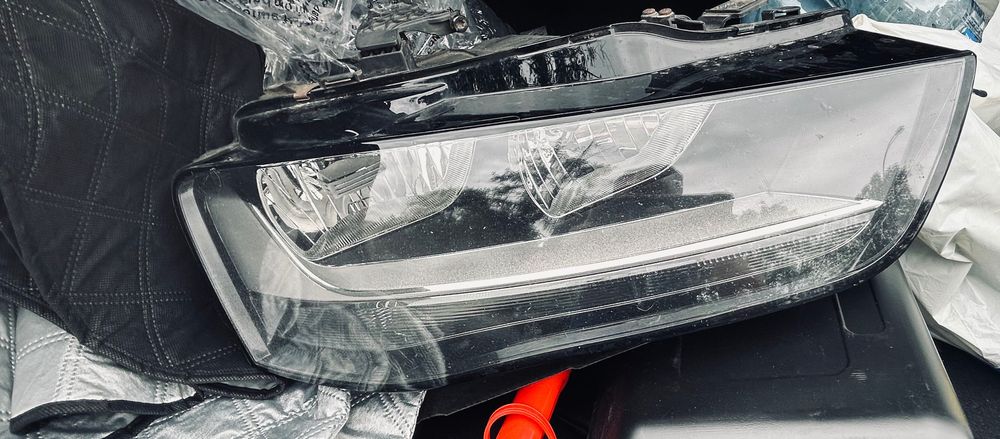 Reflektory Audi A4 b8 Lewa, Prawa bez żarówek Angieslkie (UK)