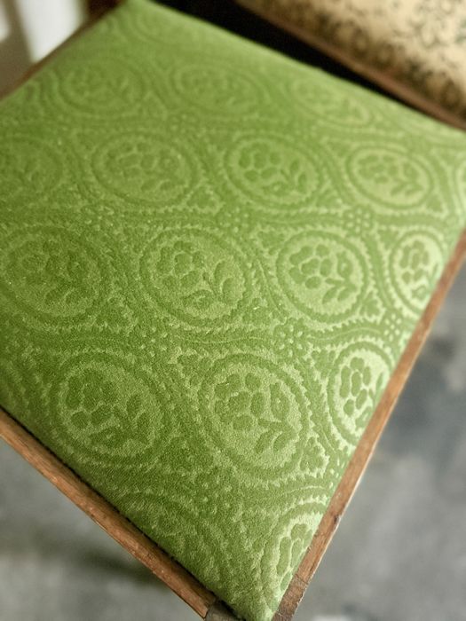 Mesa extensivel + 4 cadeiras (Estilo Vintage)