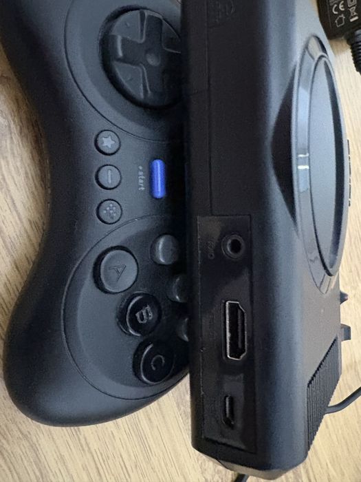 Retro konsola oparta o Raspberry Pi4B