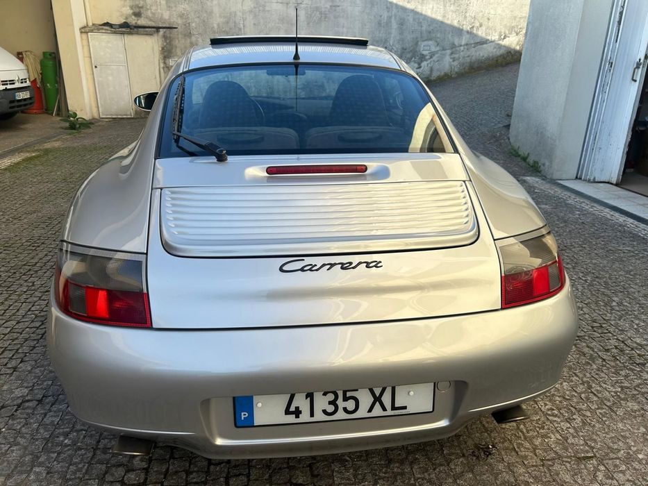 Porsche 911 (996) Carrera Coupé