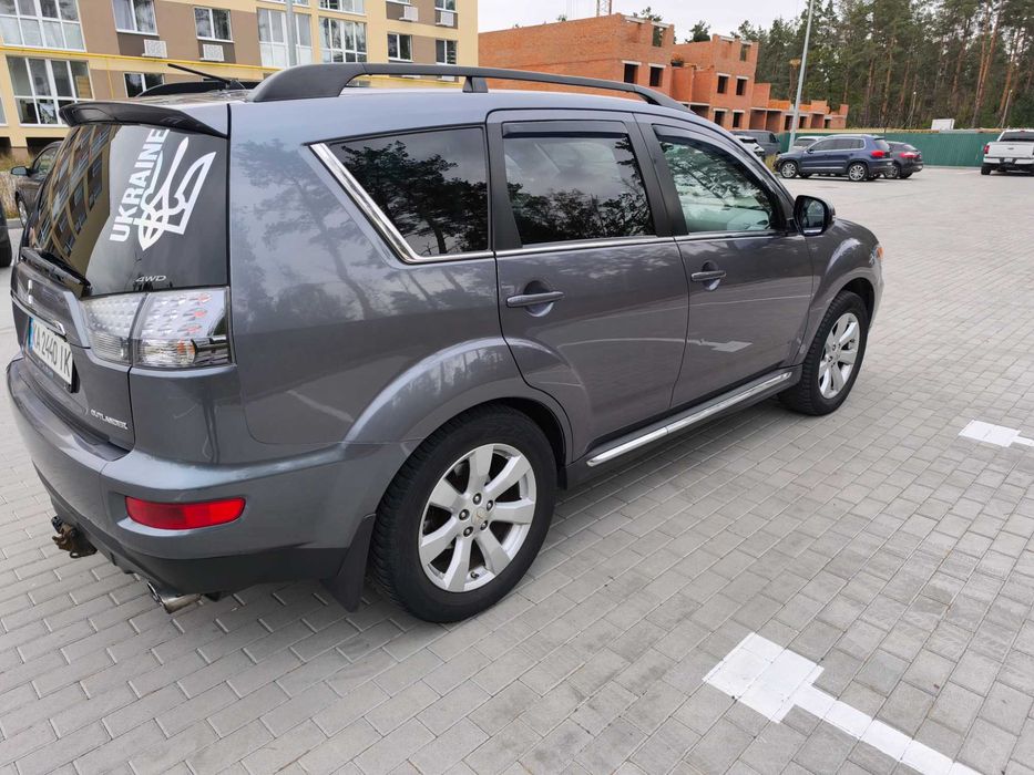 Mitsubishi Outlander 2010