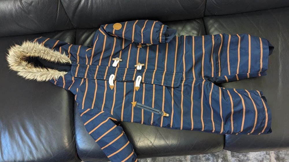 Утеплений комбінезон із водовідштовхувального функціонального матеріал