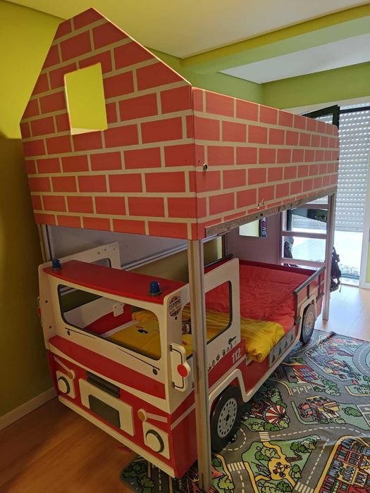 Beliche camião de bombeiros + Quartel de bombeiros. Preço sob consulta