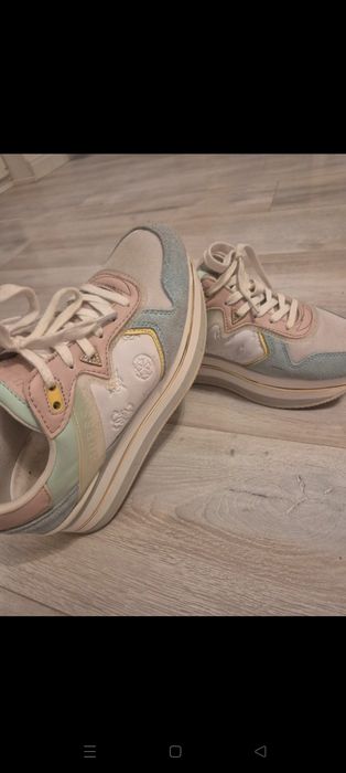 Sprzedam buty sportowe