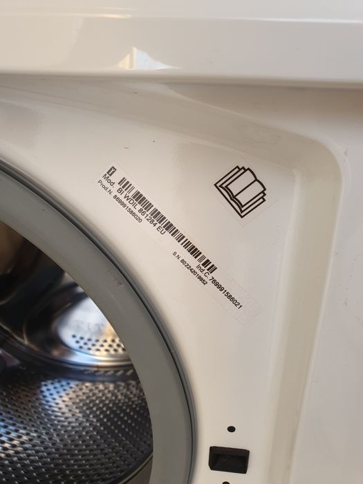Maquina de lavar e secar Indesit de encastrar