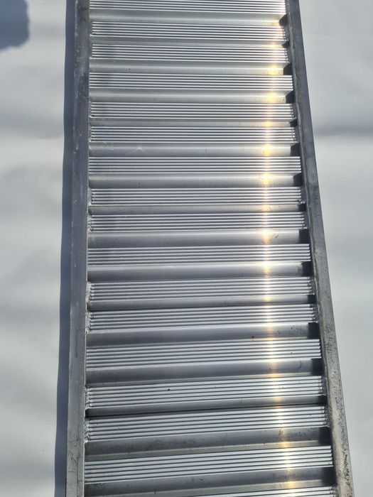 Najazdy Aluminiowe 2m 3200kg !!