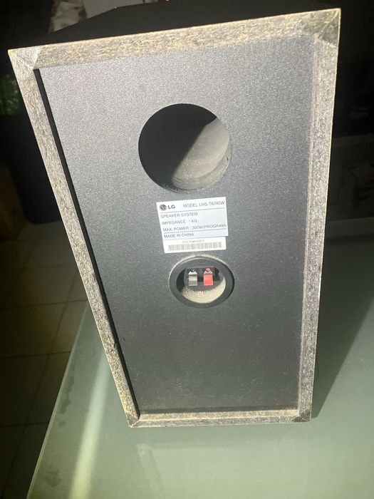 Subwoofer LG sistema LG  LHS-T6740W