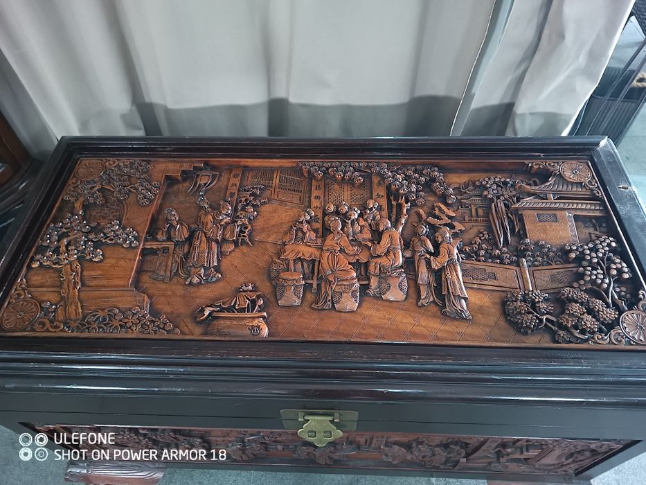 Arca antiga fabricada  em 1930 madeira antiga cânfora  fabrico  Shangai Macao