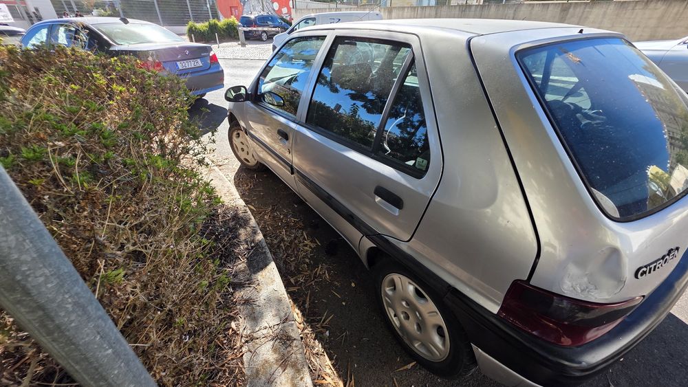 Saxo 1.5 D com poucos kms — photo 4