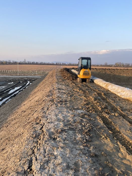 Послуги міні-ескаватора