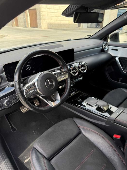 Mercedes-Benz CLA ( 180 D AMG )