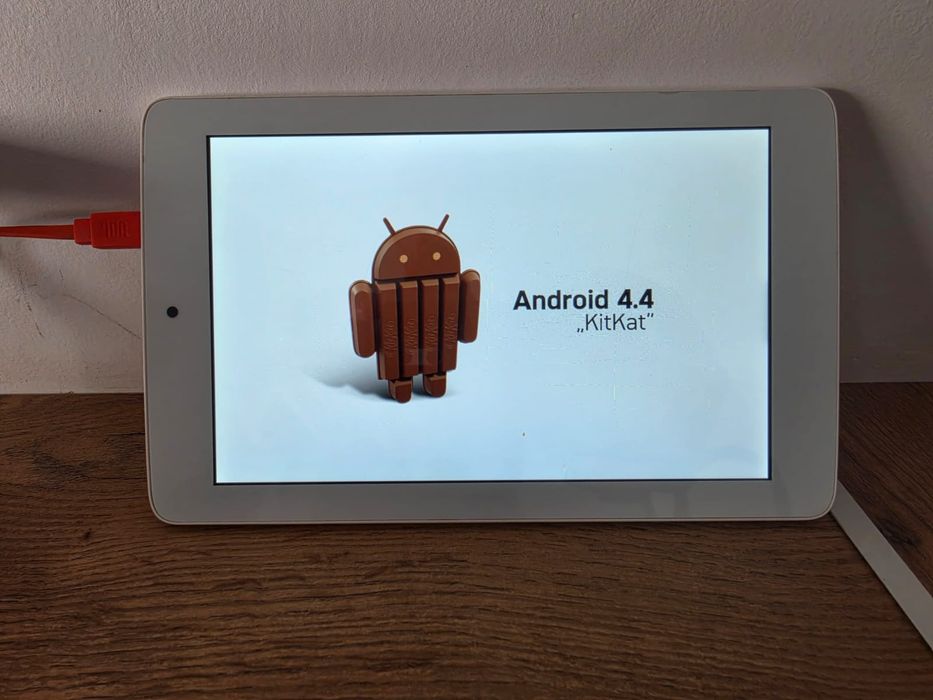 Tablet junior TAB 8 pro sprawny