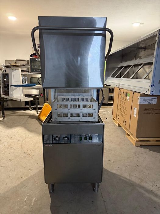 Máquina de lavar loiça industrial