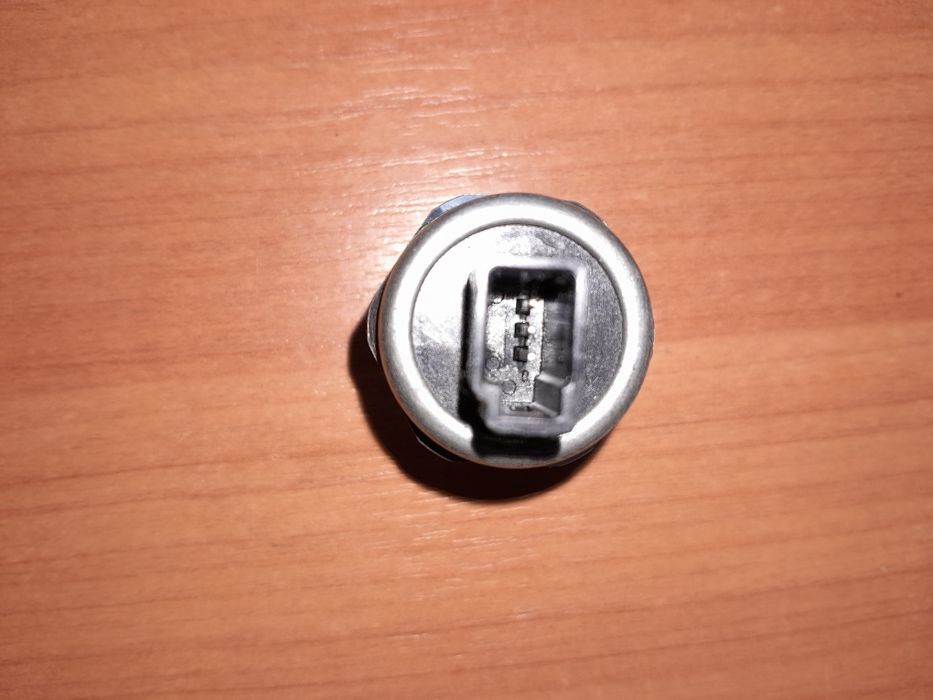 Датчик давления масла АКПП