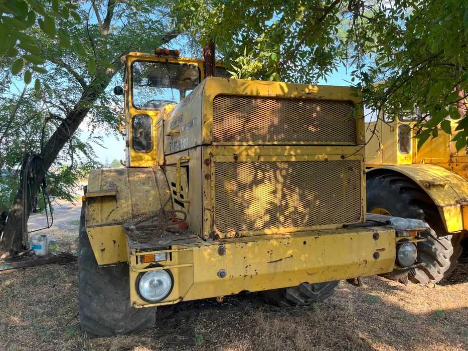 Продам трактор К701 (Плуг або культиватор у подарунок)