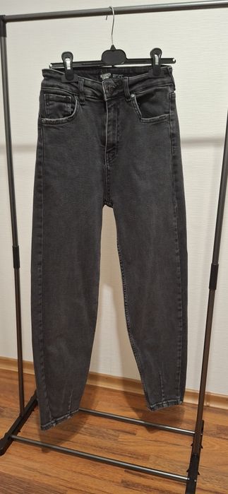 Продам джинсы 27 размер
