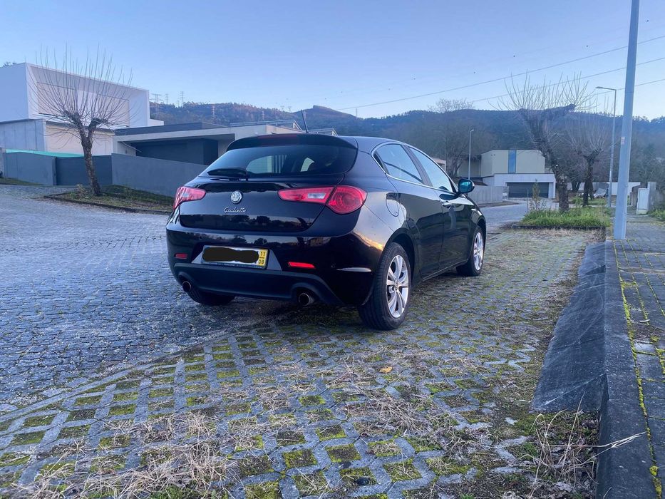 Alfa Romeo 2.0 JTDm 2011 | GPS | Bancos Aquecidos | Caixa 6