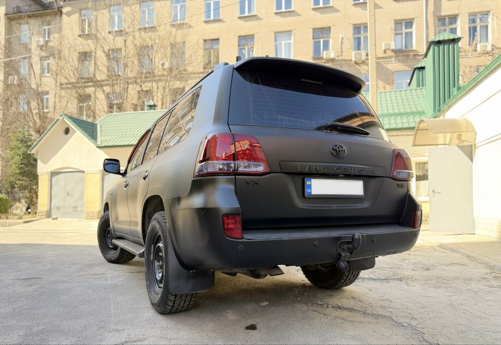 Toyota Land Cruiser 200