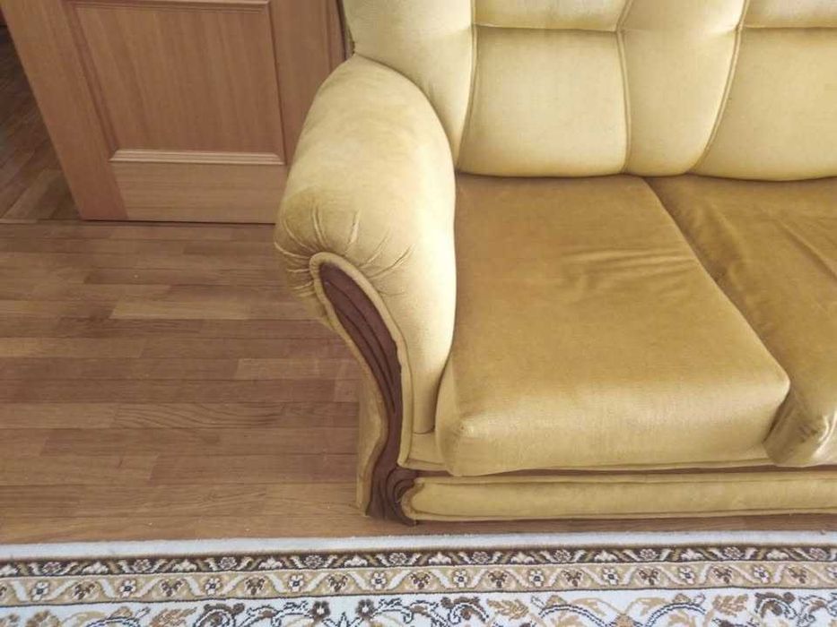 Sofá cama de 3 lugares e 2 poltronas