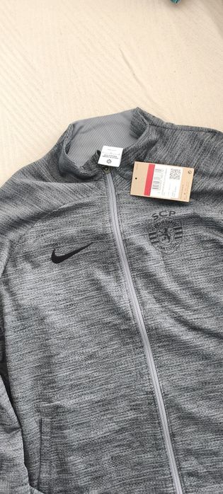 Casaco Hino 23/24 Sporting