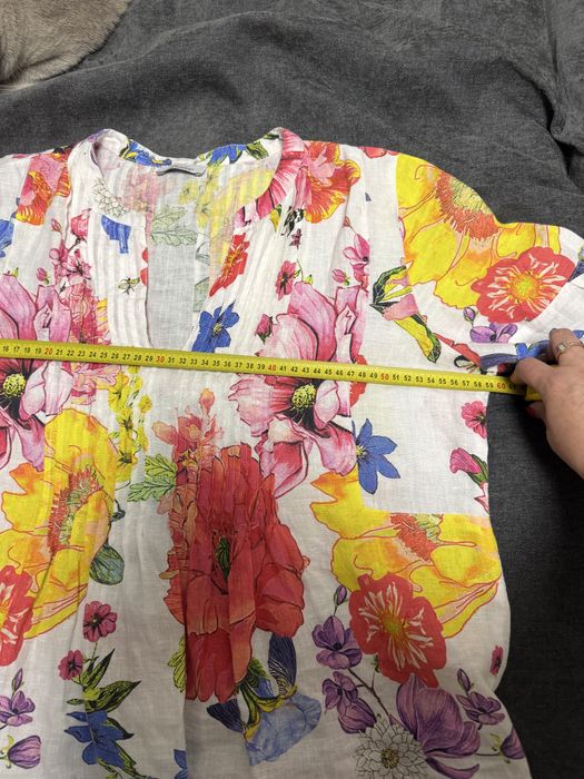 Лляна жіноча сорочка