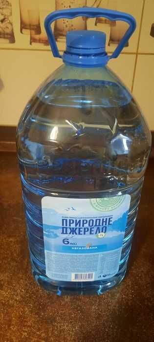 Бутылки пластиковые 6л