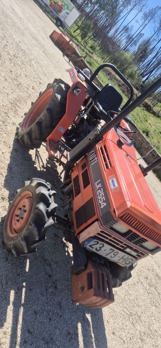 Trator Kioti LK2554