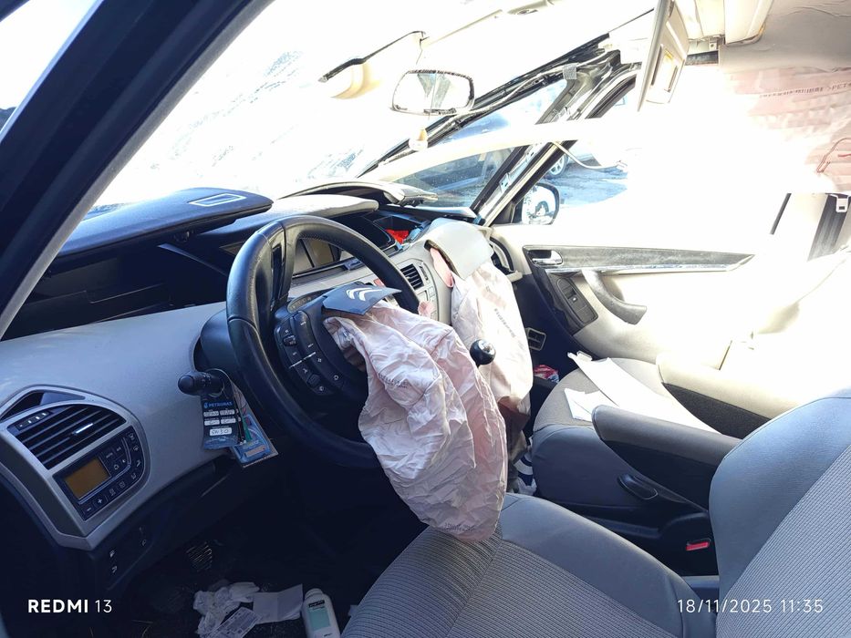 Para peças Citroen C4 Picasso 1.6 Hdi ano 2011