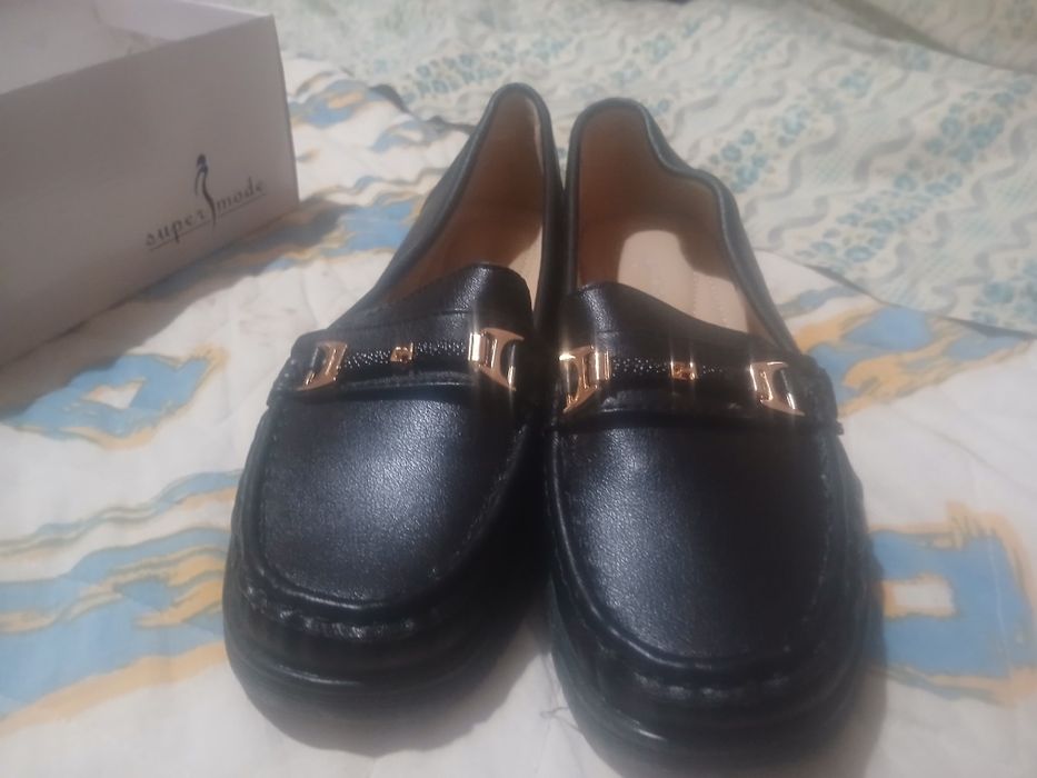 Sapatos de mulher número 38 novos sem uso