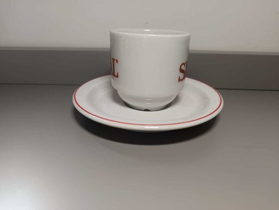 Chávena de Café + Pires — SICAL64584897486593121