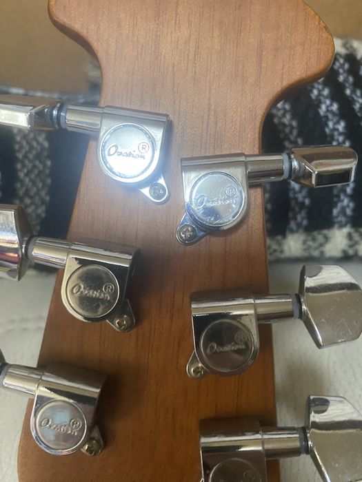 Vendo Ovation como nova
