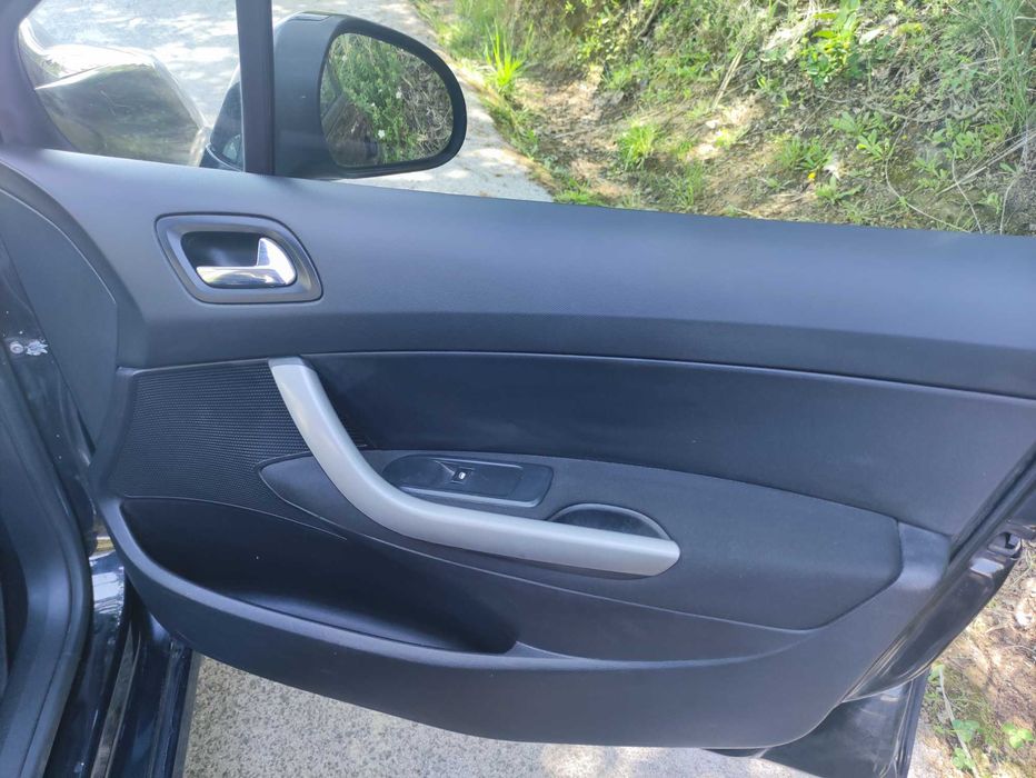 PEUGEOT 308 SW 1.6 HDi Diesel 112 cv  Executive, Caixa manual de 6 velocidades
