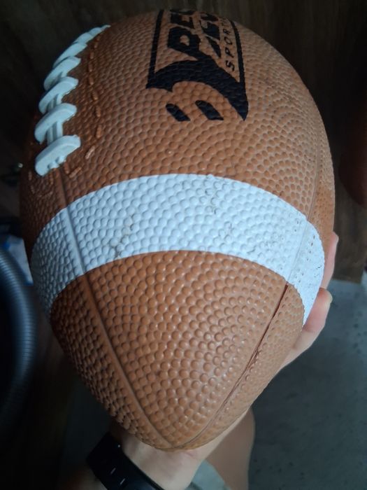 Piłka do rugby dobry stan