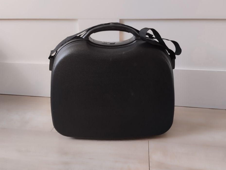 Walizka kufer na kosmetyki skarby duża pojemna czarna