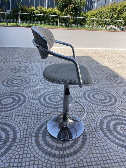 Cadeiras altas giratoria