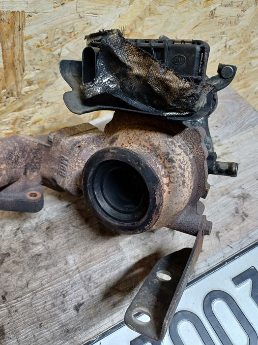 Турбіна BMW БМВ 1 3 E87 E90 E91 E92 E93 2.0D