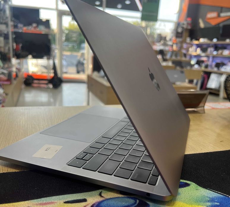 Apple MacBook Pro 13" (2017) • Гарантія 6 місяців • Обмін • Магазин •
