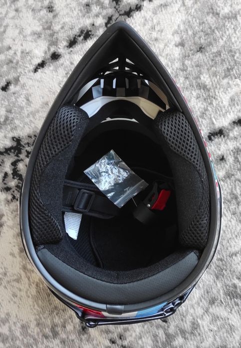 Nowy kask Red Bull rozm. M+gogle gratis!