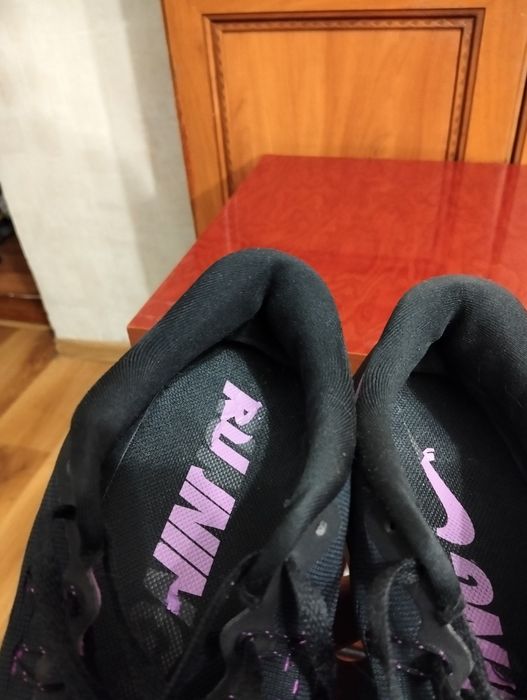 Взуття , кросівки   Nike .