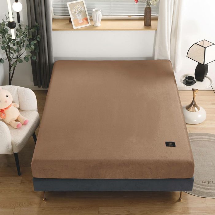 Велюрове простирадло на резинці