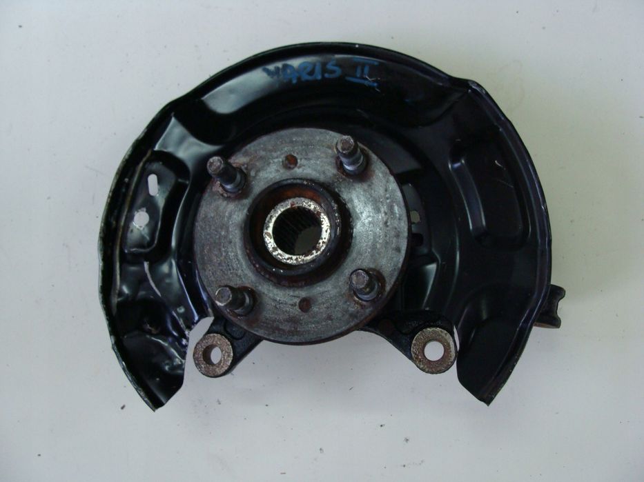 zwrotnica prawa toyota yaris ii 1.4 d4d