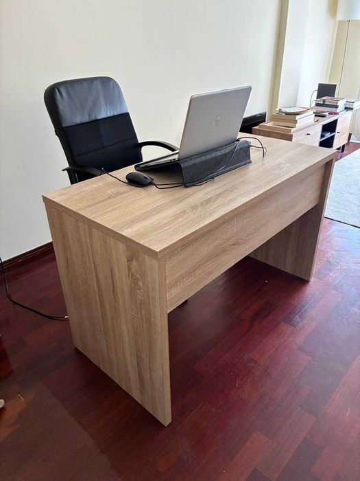 Secretária de Escritório Moderna | Como Nova | 120 cm x 75 cm x 59 cm (com oferta especial)