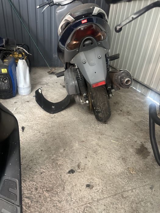 Aprilia leonardo