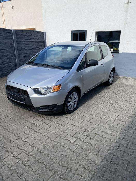 Motoryzacja Mitshubisz Colt