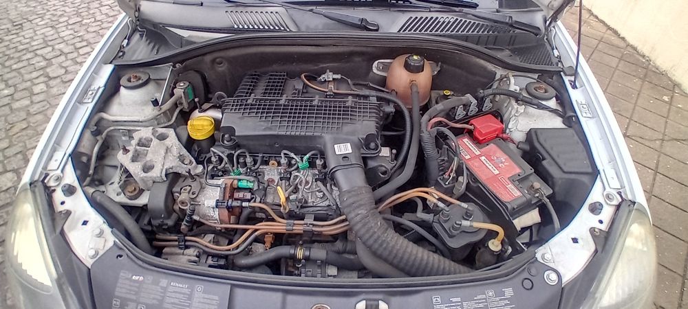 Renault clio comercial 2008